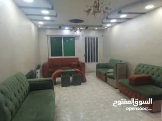  1 للبيع لقطه غرفت نوم وطقم كنب  مع ملحقات اقرأ الوصف