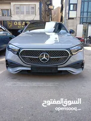 1 Mercedes-Benz  E200