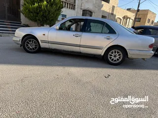 4 مرسيدس E200 للبيع
