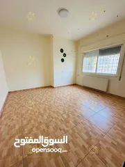  8 شقة فارغة - دير غبار - 3نوم 1ماستر - 200م - بلكونتين - قرب الخدمات العامة