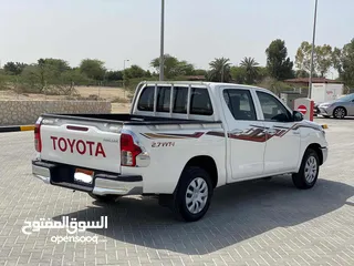  2 Toyota Hilux 2020 (White)