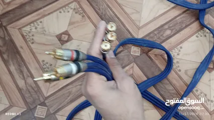  2 old Tv wire