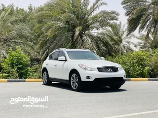  1 INFINITE QX50. Full option 2015 top clean   Available in bank for 3 years