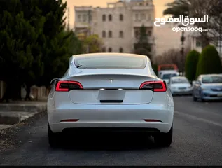  1 جمرك جديدTesla model 3