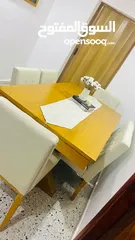  4 طاوله خشب زان ثقيله كراسي جلد ولا خدش