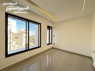 4 شقة ارضية للبيع في مرج الحمام مع ترس و بتشطيبات مميزة