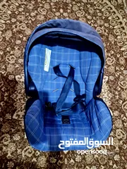  1 كرسي سيارة ولادي للبيع بحالة ممتازة وفائقة الروعة  من يريد الاستفسار التواصل معي رجائا