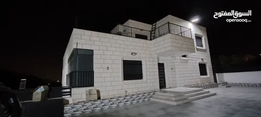  21 بيت جديد غير مسكون مكون من ثلاث طوابق في المزرعه الغربيه بالقرب من شركة النزيه للبلاط