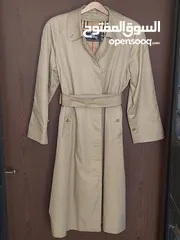  2 Burberry trench caot