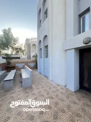  21 فيلا للايجار فالغبرة الجنوبية 5 غرف مع 5 دورات مياه وصالة ومجلس ومخزن ومطبخ ومواقف Vila 4 rent 5BHK