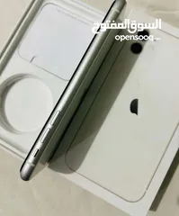  4 ايفون 11 ولا خدش ولا كسر مش مبدل فيو اشي جهاز نضيف