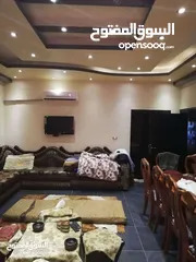 10 منزل مستقل للبيع مساحة 442 مكون من طابقين  الطابق الاول مستقل وشقتين الطابق الثاني كل شقه مستقله