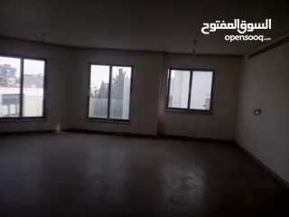  10 شقه اخير مع روف للبيع في عبدون - ref:14681
