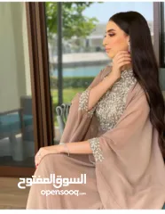  1 عباي قطعتين مرصعه بالكريستال الثقيل  يوجد عدة مقاسات