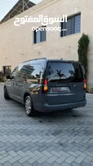  19 فولكس فاجن كادي ترخيص 2022/ركاب 6+1 محرك 2000 ديزل  جير اوتاوماتيك 122 حصان