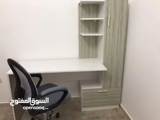  4 محتاج مكتب للبيت يكون مرتب وسعره مناسب طلبك عنا اختار شو بناسبك وبنوصلك اياه لعندك