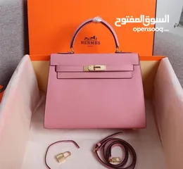  2 شنط يد ماركه مميزه