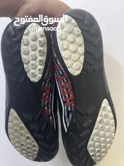  2 حذاء كرة قدم صالات (Indoor) شبه جديد - مقاس 47 - WALKED ماركة