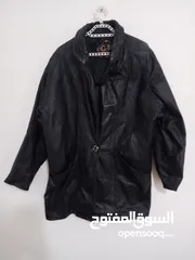  16 جاكيت ومعطف نسائي جلد اصلي طبيعي 100% 100% Genuine Leather Women's Jacket and  Coat بحالة ممتازة