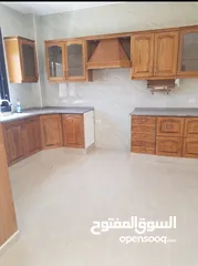  6 منزل شبه فيلا مساحته 150م طابق واحد مستقل حديث البناء قرب فلل الاندلسية طريق مادبا للايجارمن المالك