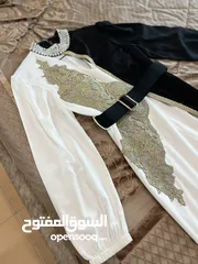  12 فستان ابيض و اسود ملبوس مره وحده بجنن عاللبس  بلبس لوزن 70 كيلو