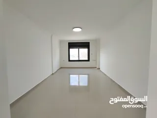  6 شقة واسعة للإيجار – عين مصباح قرب سوبر ماركت بغداد