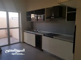  10 Villa for rent in Al Mawaleh