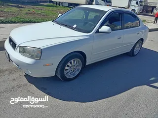  6 هونداي xd 2001 لون ابيض