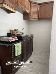  10 ستوديو مفروش للايجار بحالة ممتازة تصلح لعرسان او طالب، عمارة عائلات و هادئة - شارع الجامعة