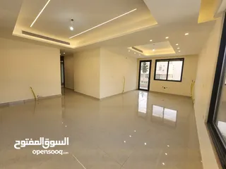  16 شقة فارغة للبيع بين الدوار الرابع و الخامس - ref: 14608