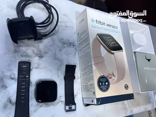 5 الساعه العالميهFitbit versa2