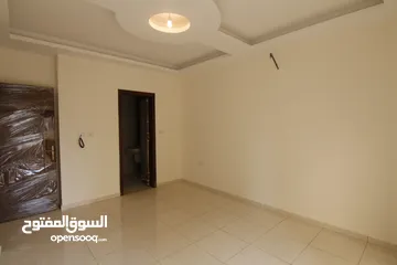  23 من المالك تم تخفيض السعر 170 متر في ابو نصير  شقة جديدة ارضي على مستوى الشارع