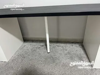  1 سطح مكتب ikea  ايكيا قياس 60×200 سم للبيع