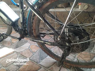  4 دراجة كهربائية