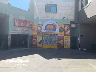  1 محل مناقيش وبيتزا للبيع. أوللضمـــان في الجبيهة حي المنصور ياجوز