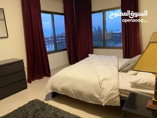  13 3 غرف نوم ,مفروش مع كامل الاحهزة ، ط4 مقابل فندق سانت ريجز / يوجد غرفتين .حمامين ط3  عبدون