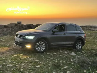  1 تيجوان دفع رباعي كامل المواصفات والاضافات