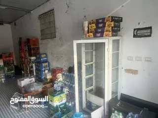  5 مخزن للإيجار  امتداد السكة المعاجين قرب جامعة القدس اول جبل عجرم يصلح لأي شيء تخزين او منجرة وغيرة