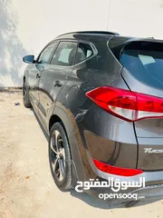  7 Hyundai tucson