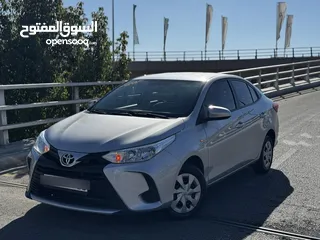  2 تويوتا يارس موديل 2021 7 جيد ولا ملاحظه فل كامل عدا الفتحه بحاله الوكاله جمرك جديد