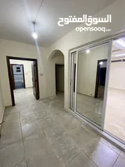  3 شقة للايجار في ڤيلا