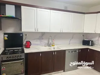  4 شقه مفروشه للايجار في روابي