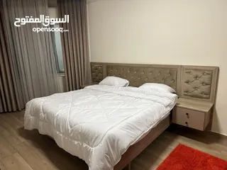  1 يوجد لدينا شقق   مفروشة للايجار يومي أسبوع شهري  مساحات الشقق من 130 لا 300 متر موقعنا: عبدون فقط
