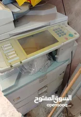  1 آلة تصوير... استخدام قليل... بحاجة جرار حبر وتنظيف