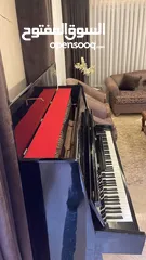  3 بيانو مستعمل بحالة ممتازة للبيع