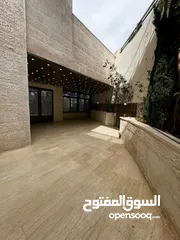  12 شقة سوبر ديلوكس - حي المنصور - 4نوم - ترس واسع - مدخل مستقل - منطقة هادئة ومميزة