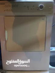  1 مجفف للملابس نظيف جدا منه الي الدلب