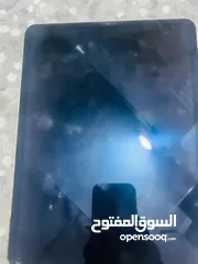  8 ايباد 11 ابرو مستخدم مفطوره الشاسه لاكن ابدتً مماثره عليه