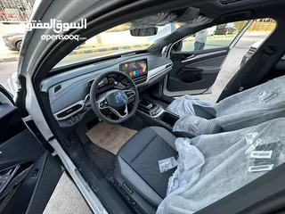  11 ‏?????????? ??.? ????? ??? 2023 piano black      يوجد خصم داخل المعرض لجادين