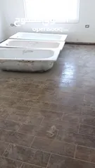  4 بانوهات حديد، مغاطس حمامات، من حديد صب، غير مستخدم نهائيا (راكب سابقا)، لون ابيض، عدد 3 فقط